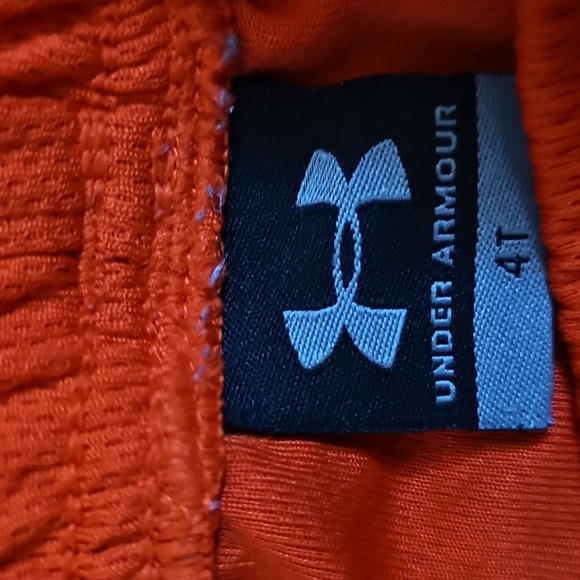 UNDER ARMOUR 4 LOT EUC BOYS 1 SHORT SET 3 SHIRTS - Picture 5 of 14